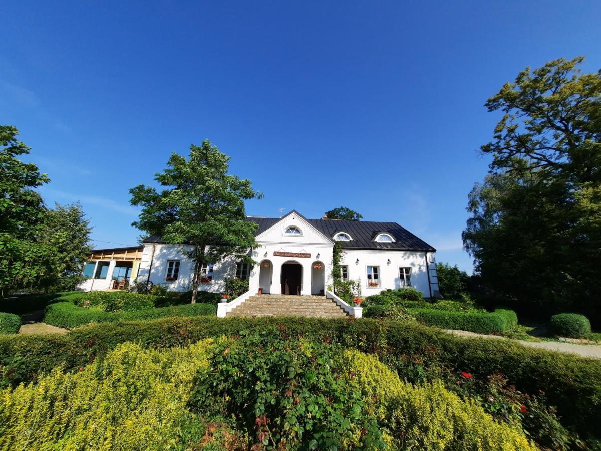 Dwor Na Wichrowym Wzgorzu Bed and Breakfast Przybysławice Εξωτερικό φωτογραφία