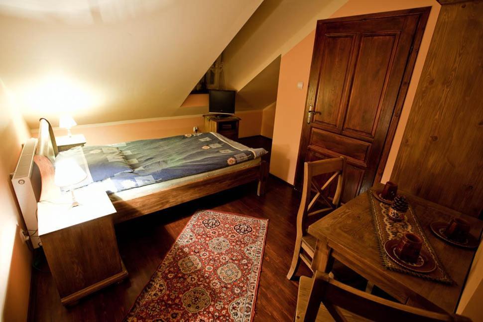 Dwor Na Wichrowym Wzgorzu Bed and Breakfast Przybysławice Εξωτερικό φωτογραφία