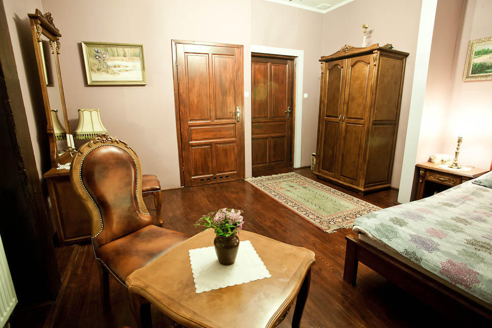 Dwor Na Wichrowym Wzgorzu Bed and Breakfast Przybysławice Δωμάτιο φωτογραφία