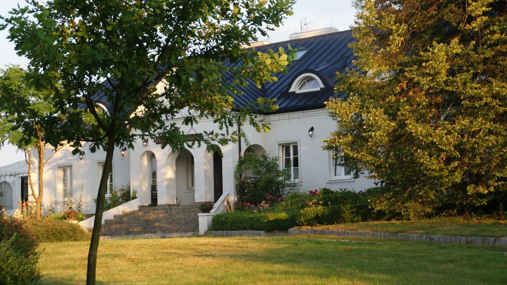 Dwor Na Wichrowym Wzgorzu Bed and Breakfast Przybysławice Εξωτερικό φωτογραφία
